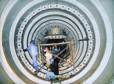 2019-10-30 宜萬線電力貫通-架空線路改電纜線路工程---10kV小電阻接地裝置三套發(fā)貨。